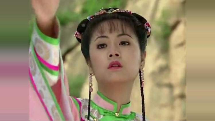 《还珠格格》中画面好美,超好听的插曲,一首写给紫薇和尔康的歌图片