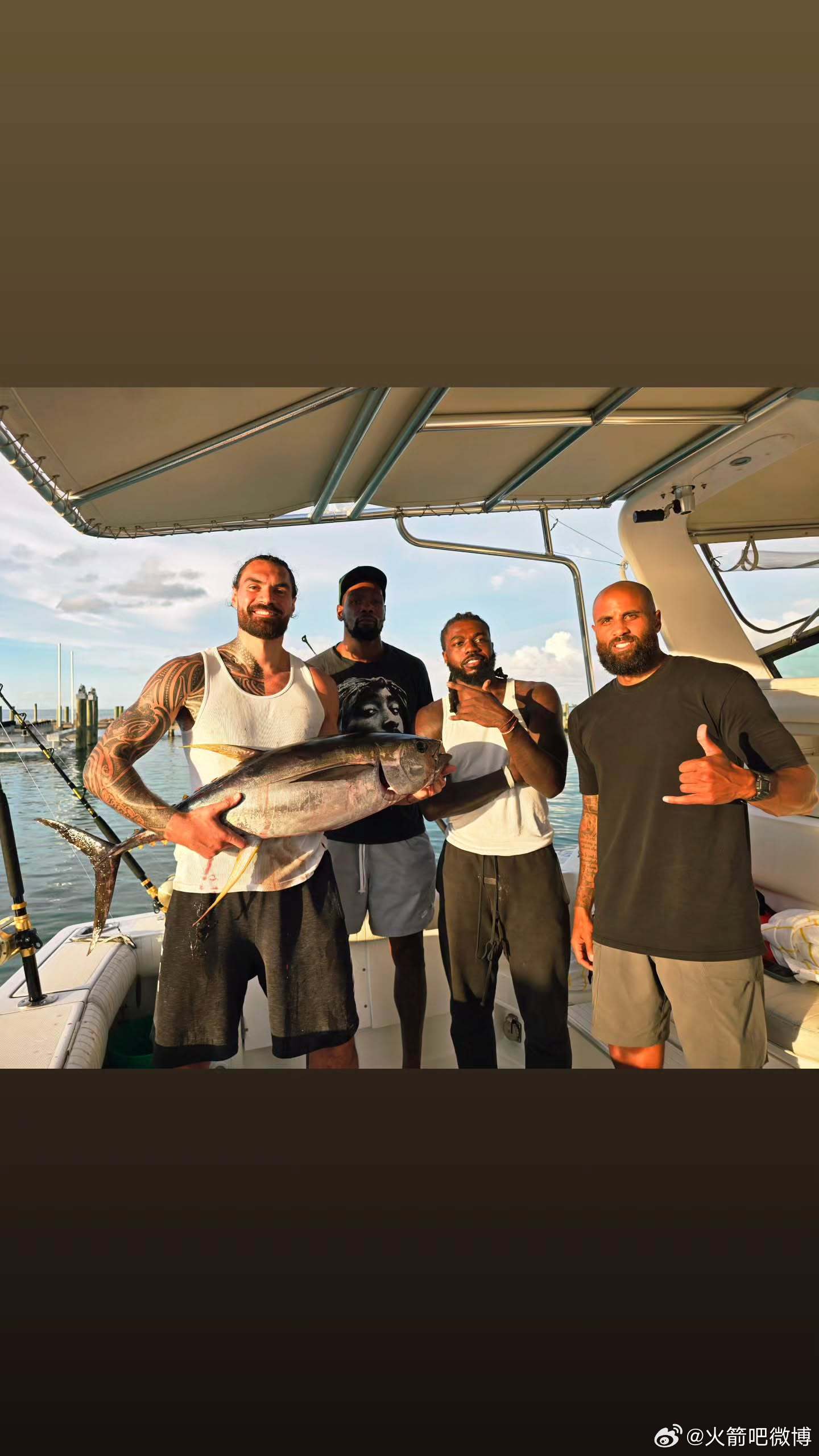 亚当斯和杜兰特一起钓到了大鱼🐟🐟热点解读休斯敦火箭休斯敦火箭​​​