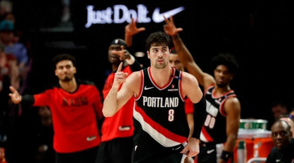 NBA官方公布了本赛季全明星首发阵容的票选结果，布伦森、字母哥、马克西、坎宁安、