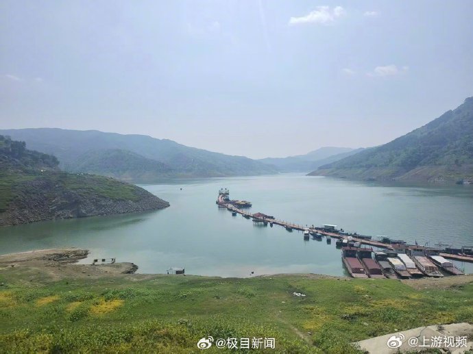#夫妻乘船遇碰撞双双溺亡家属发声#【两船碰撞致3人落水身亡，死者家属称事发一个月