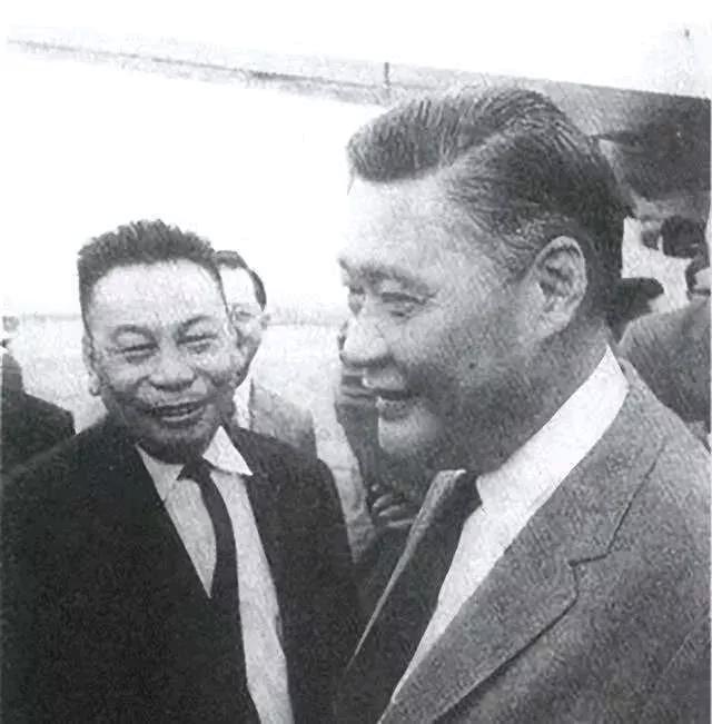 1977年，教育家叶公超与堂妹发生不正当关系，两人的地下关系被妻子袁永熹发现后