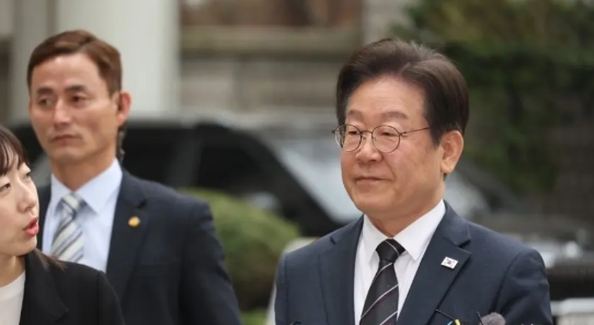 李在明被判重审当地时间5月1日下午，韩国最高法院就李在明涉嫌违反公职选举法的