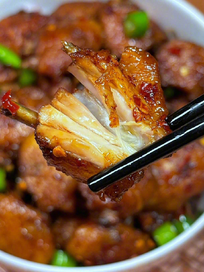 想告诉全世界…这个鸡翅巨巨巨好吃！！！​​​
