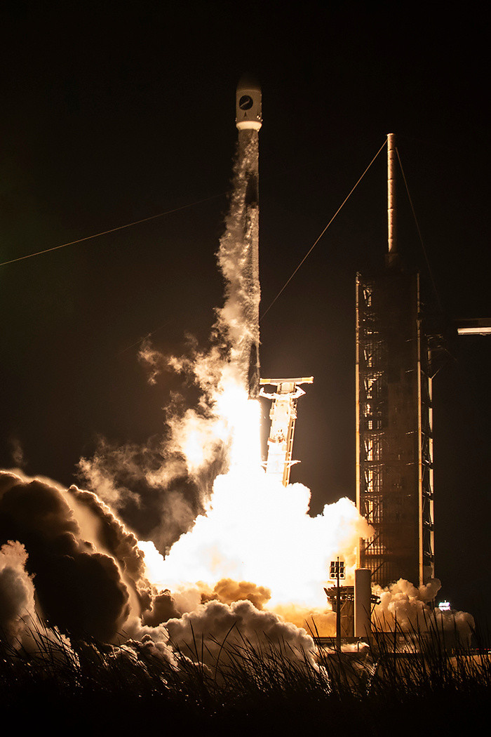 美国X-37B轨道测试飞行器(OTV-8)于8月22日由猎鹰9号成功发射升空，目