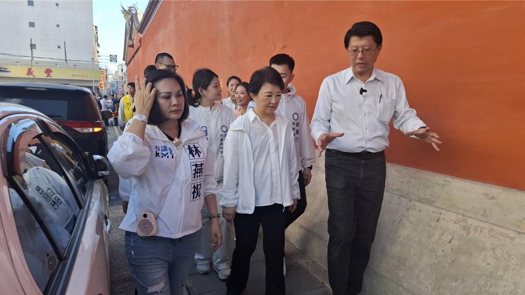 蓝营“最强母鸡”卢秀燕赴台南辅选，连胜文：蓝色是不放弃的颜色被视为国民党最具