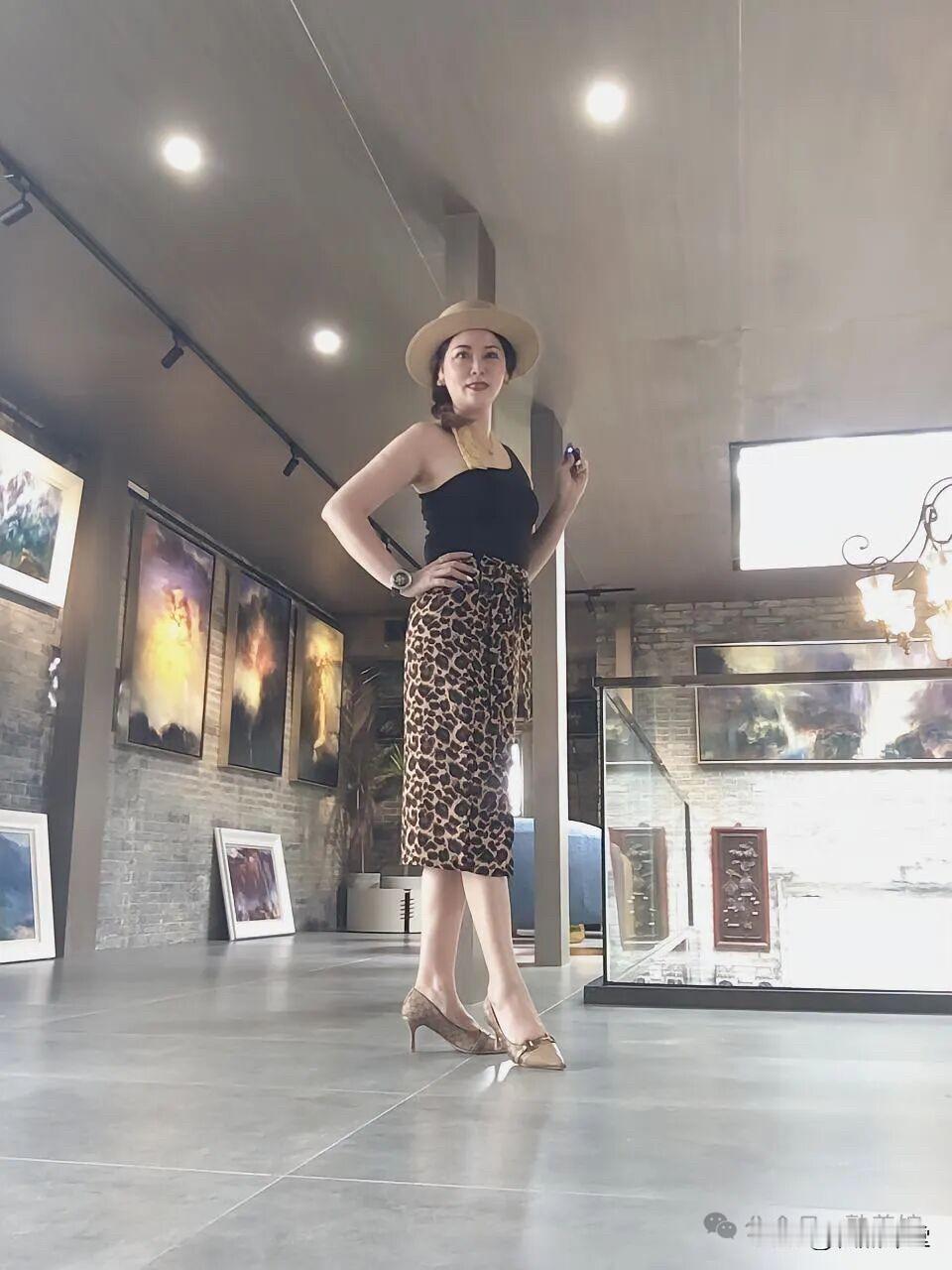 年少不知阿姨好