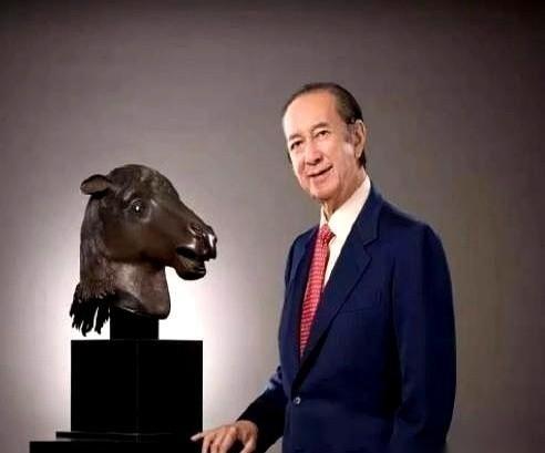 1961年，何鸿燊对着整个澳门的江湖放了句话。在澳门博彩业的关键转折点，一个招