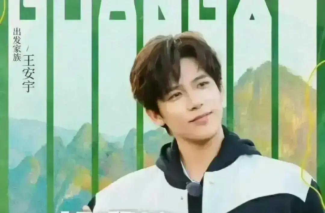 《飞驰人生3》杀青前，王安宇拍完文戏就撤，赛车冲线直接交给替身。网友炸锅：主角连