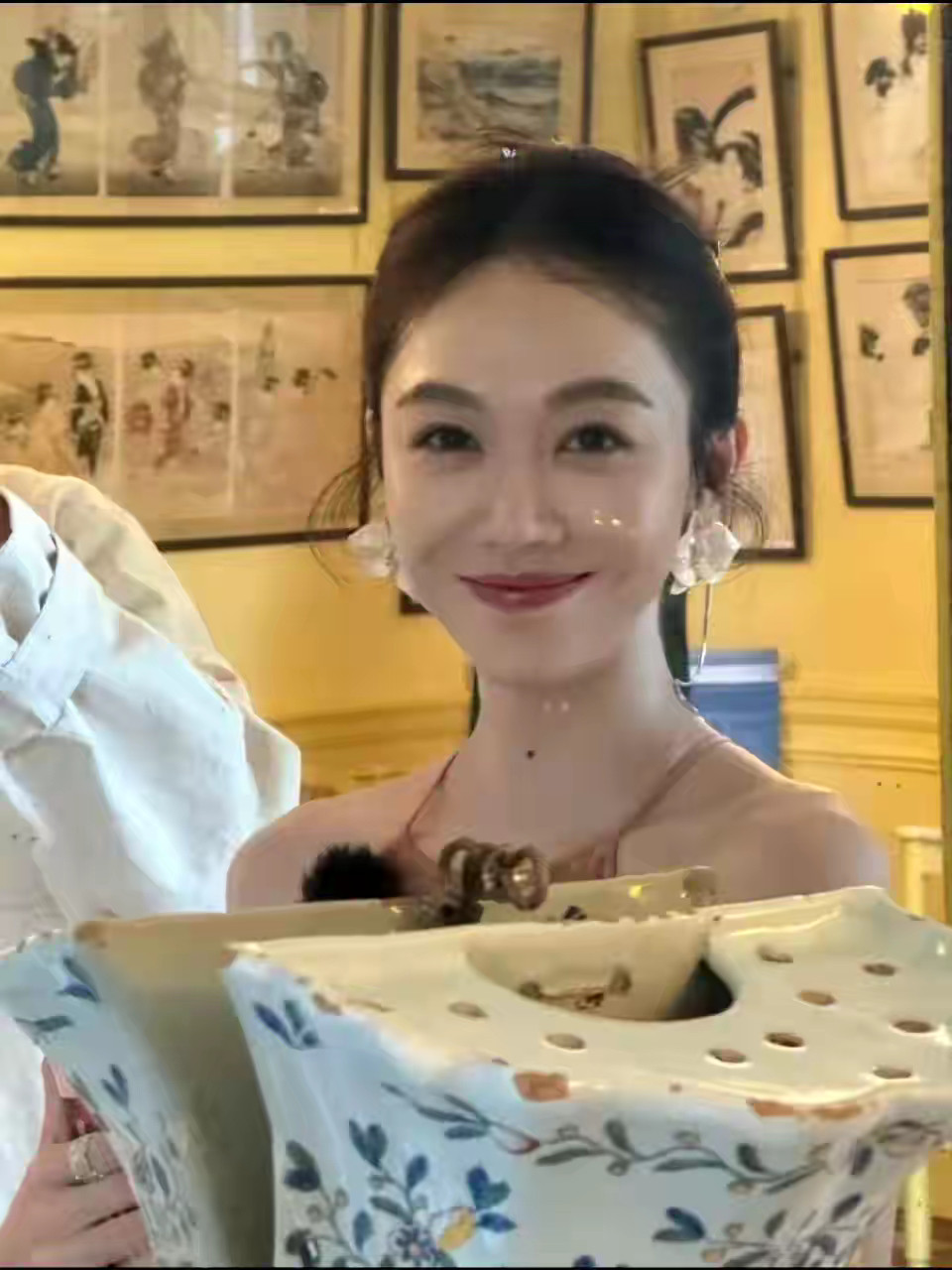 看姜妍面相真是应了老人那句有福之女不进无福之家。​​​