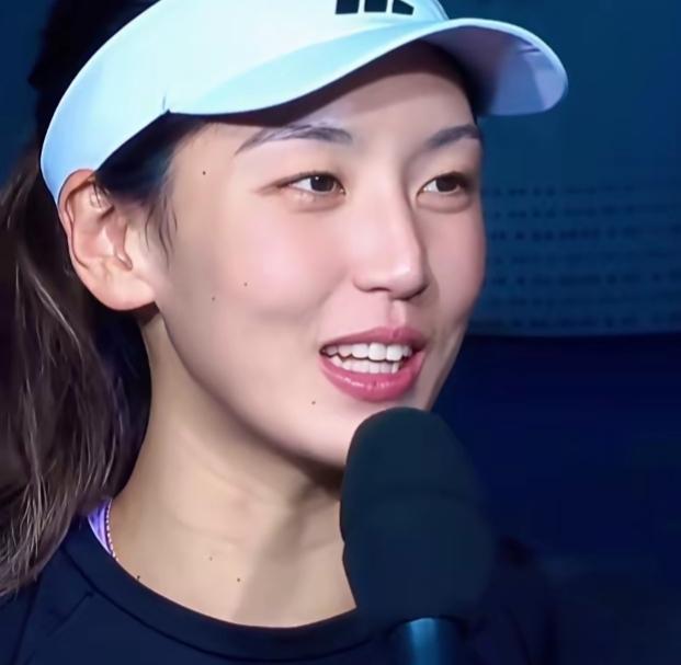 王欣瑜放下包袱，做最好的自己就行！随着10.3号郑钦文官宣因伤退出