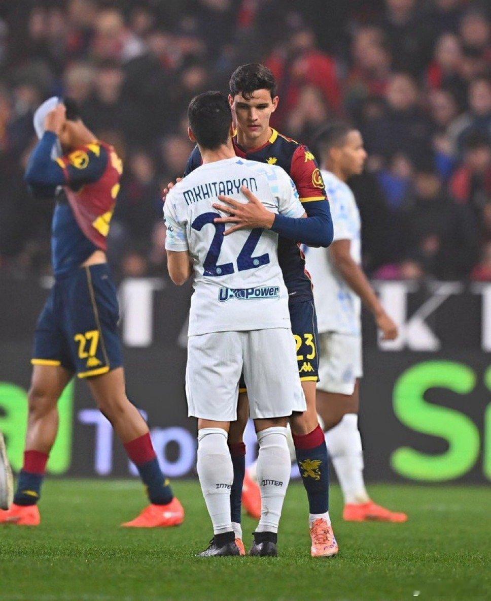 罗马诺确认：卡尔博尼租借至热那亚的转会将被提前终止他将于一月份返回国际米兰接