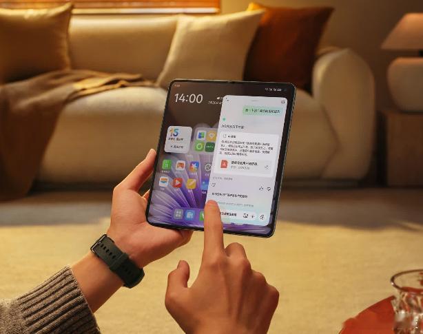 节后OPPO的新款折叠屏FindN6应该就要和大家见面了，该机目前已经现身Ge