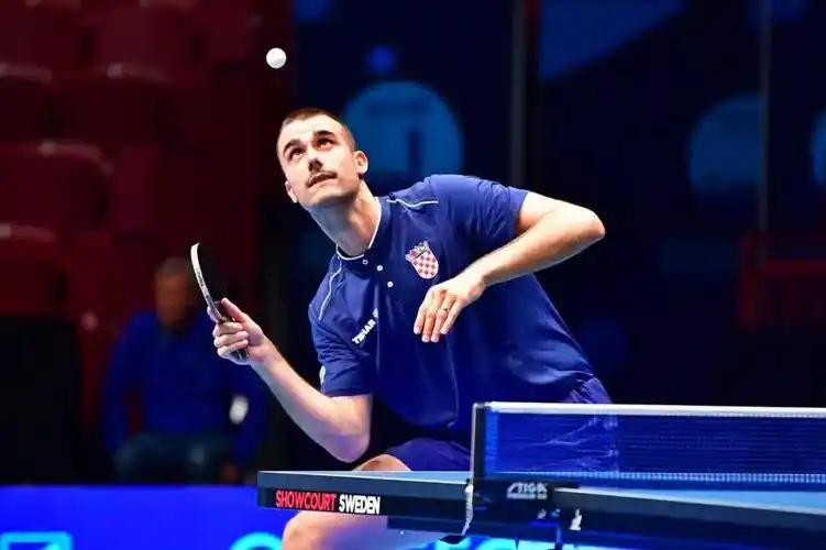 刚刚结束了一场乒乓球澳门单打世界杯男单第6组首轮比赛，男单世界排名第30位的克罗