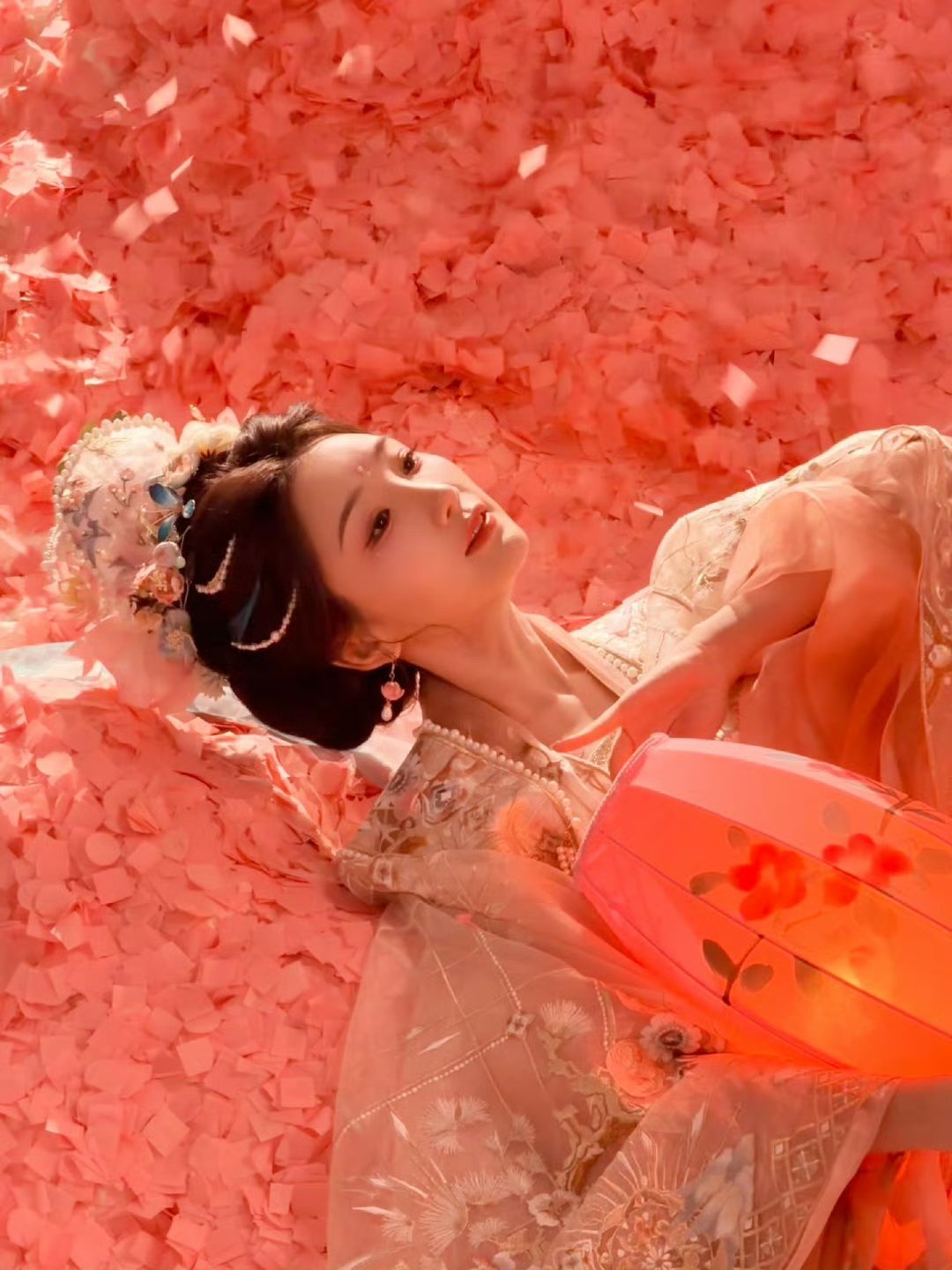 毛晓彤姐姐当真是真绝色毛晓彤新造型真的太美了呜呜呜，参见花神娘娘