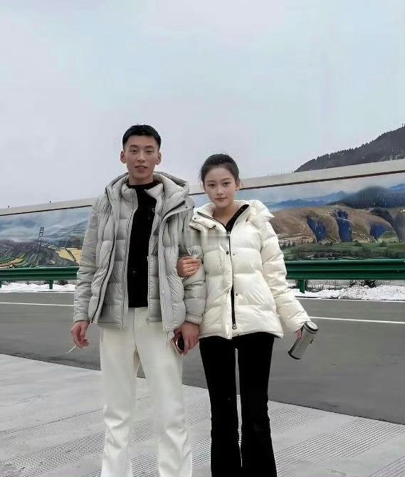 娶到这老婆，简直是祖坟冒青烟