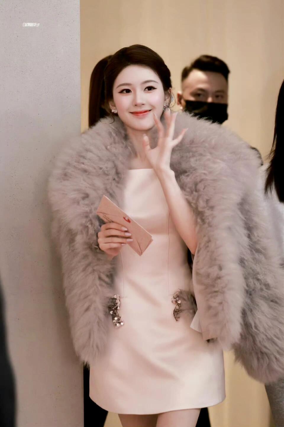 赵露思今天完全千金归来