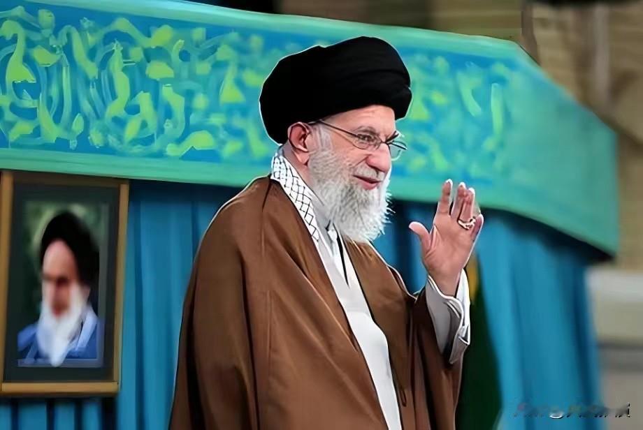 伊朗挺无助的，只能等待，等着美国或者以色列率先攻击，然后再反击。伊朗现在是真