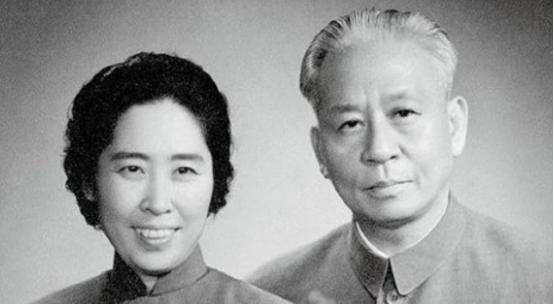 1961年刘少奇携王光美回家乡扫墓，见周围景象残破，坚决表示不要翻修！1980
