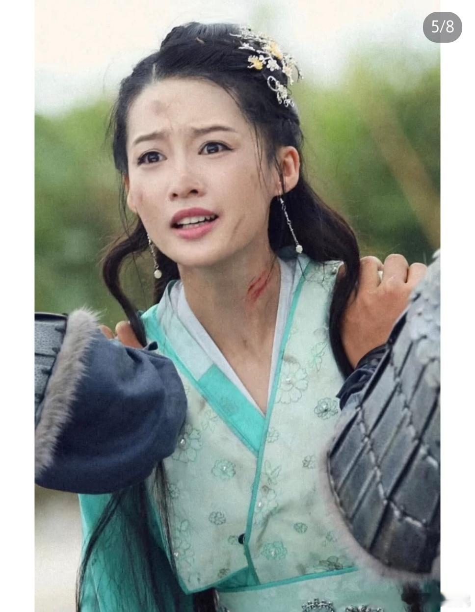 李沁夏梦两版淳儿意难平李沁冰湖这部剧因为李沁和夏梦两版淳儿更精彩了，两版都各有