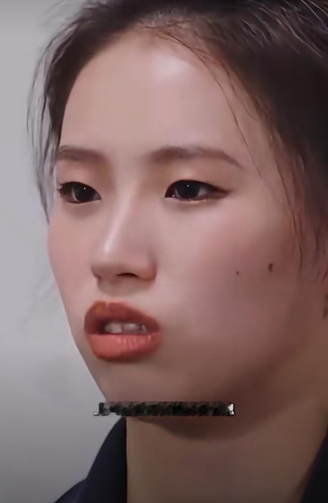 陈芋汐谈饭圈文化的可怕，在接受采访时她表示，在比赛之前有人给自己发信息，上面有自