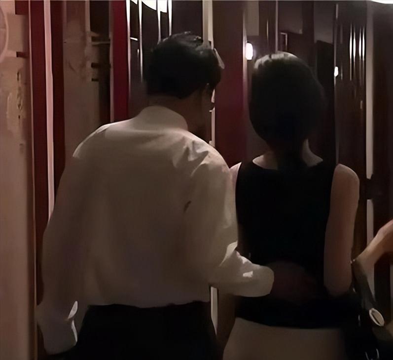 “脸都不要了！”上海女子怀孕期间出轨已婚男网友，感染性病、早产、被丈夫离婚，最后