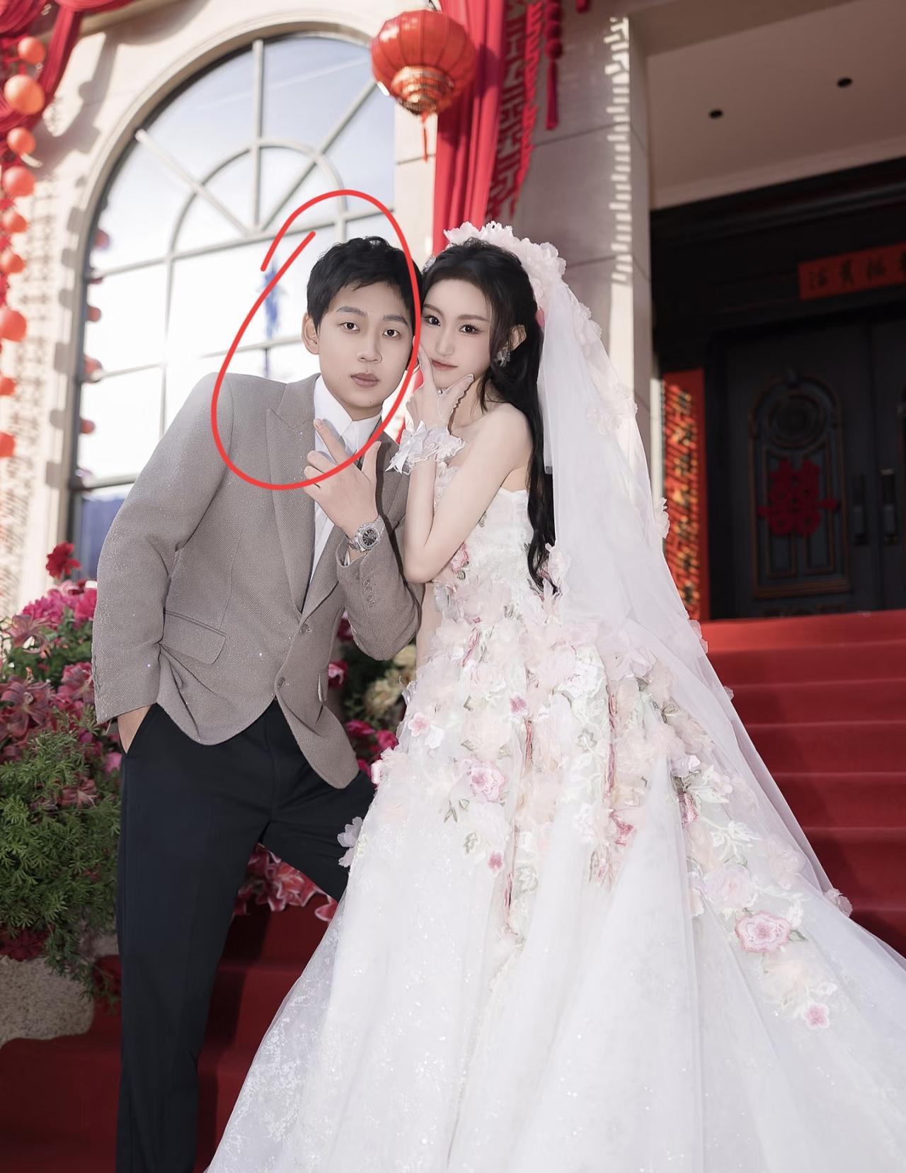 刚办完婚礼，新郎就被扒了个底朝天。陈雪凝这场闪婚，快得像龙卷风，塌得像豆腐渣。