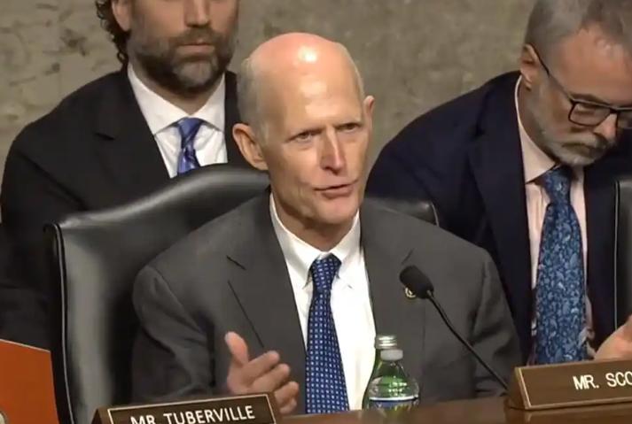 美议员:对付中国最好的办法，就是停止购买中国生产的任何产品，全部购买美国的产品