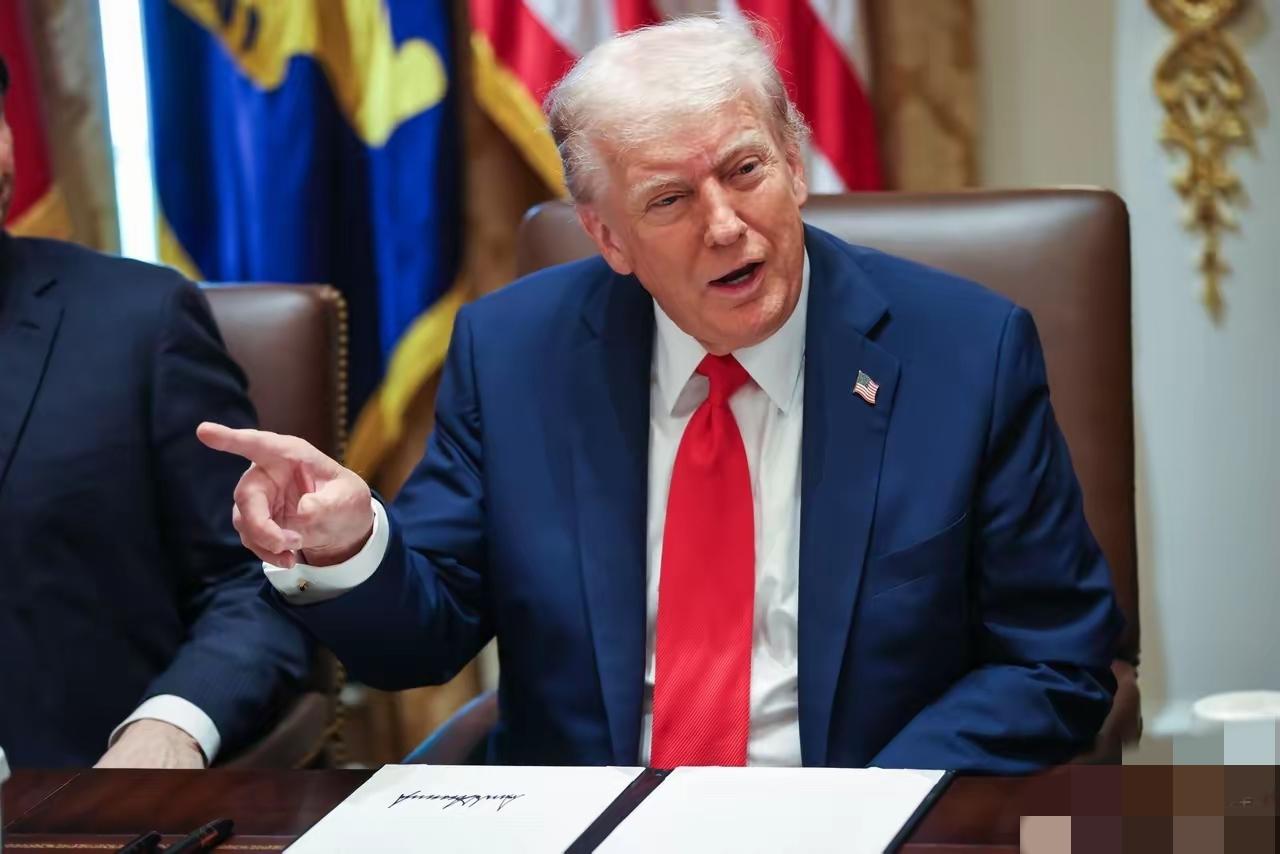 特朗普计划让中国数千架波音客机全部停飞。很多人还以为中美贸易战只是停留在关税阶段