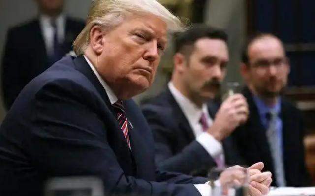 中美货币对决已明明白白摆上台面，这次中国直接反制裁，远非企业级博弈。很多人一听