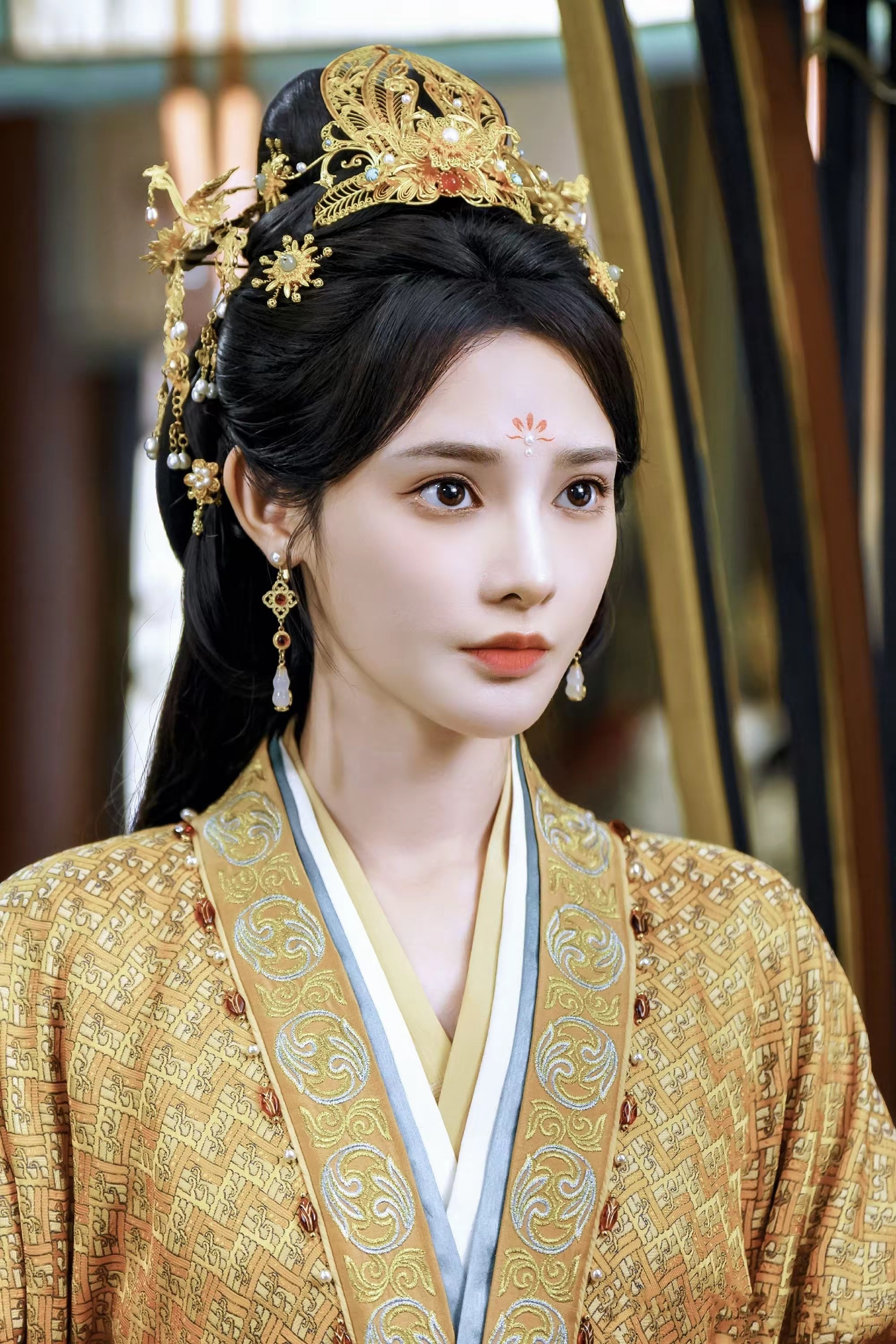 彭小苒这次真睡不着了她好像走不出《东宫》除了小枫再也没有出圈的角色最近连着两部女