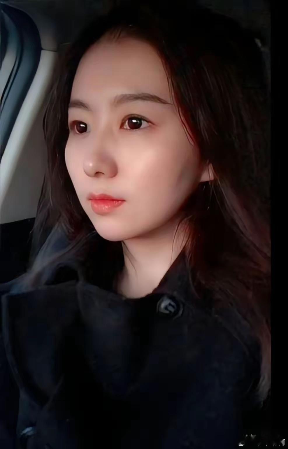 张雪峰的妻子李丽婧说，往后余生，她和女儿只想安安静静的好好生活，由此可见，她以后