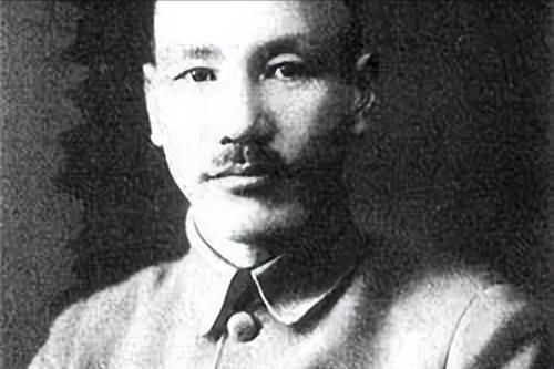 1949年5月27日这一天，上海迎来了关键时刻。城市解放已成定局，解放军进城，“