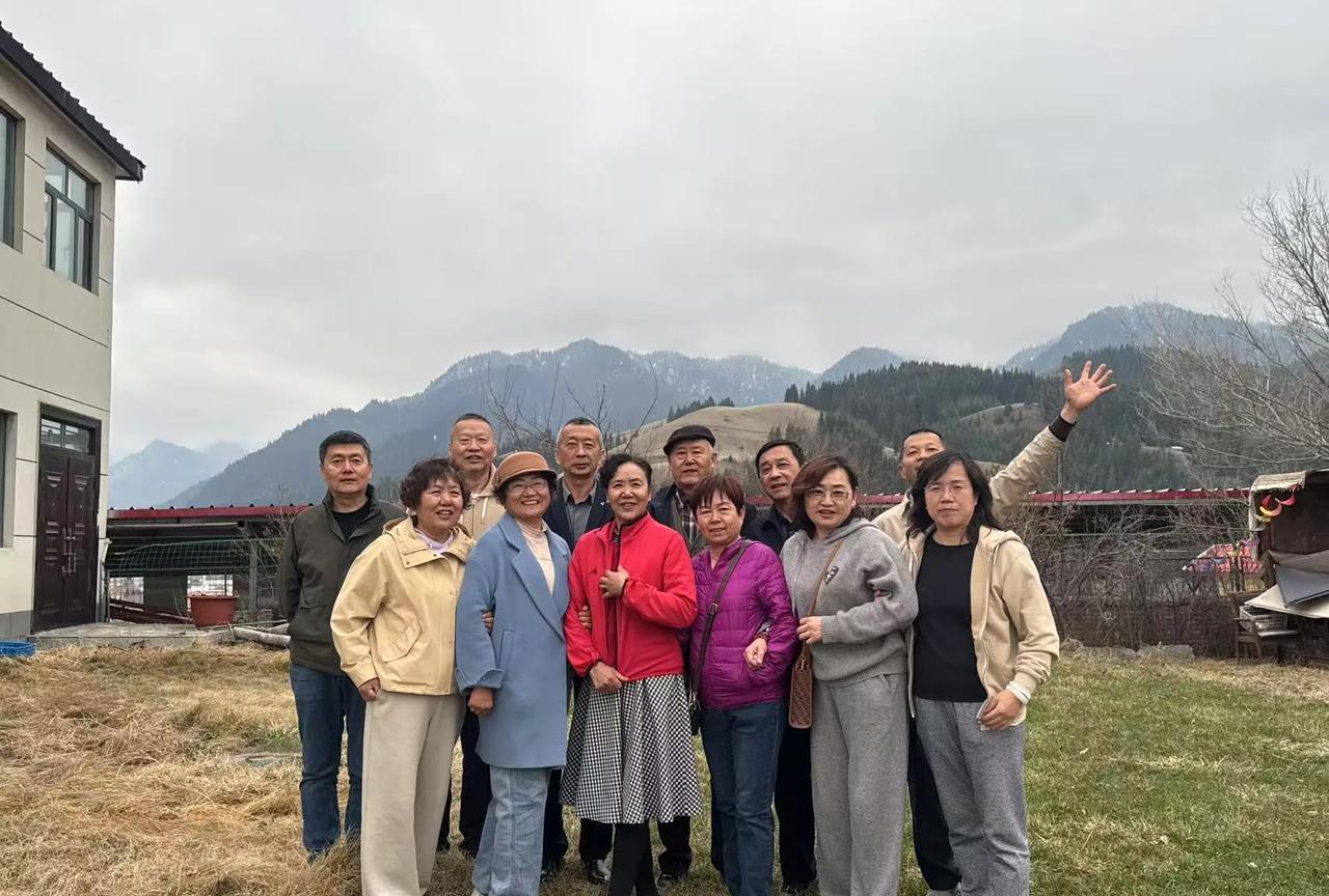 致我牵挂的有缘人！缘分，像一阵沁人心脾的风，轻轻地吹进了彼此的心里，让