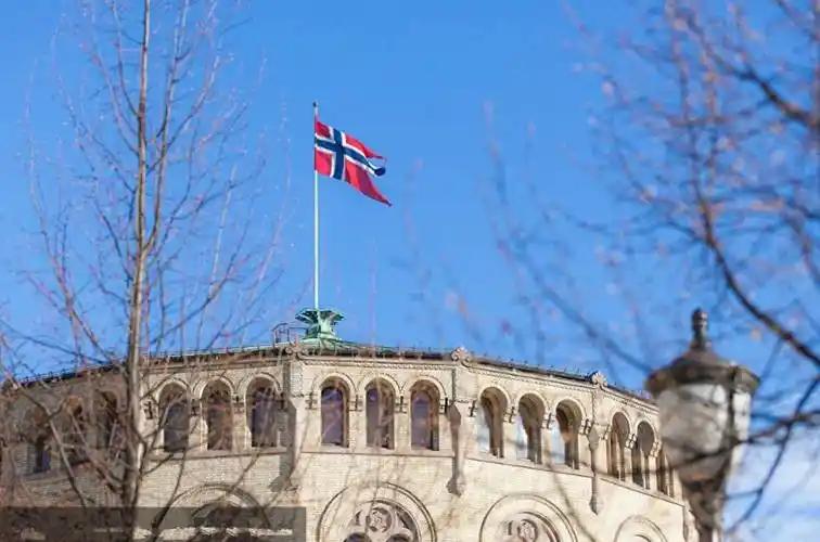 4月24日，挪威政府扔出了一颗重磅炸弹，直接震惊了全球的家长圈。他们宣