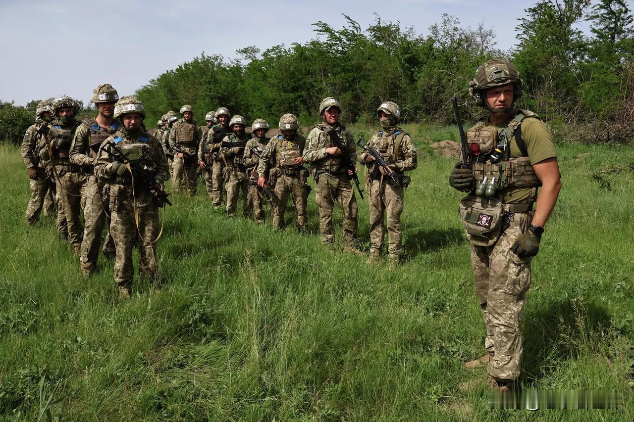 【乌军正在使用来自墨西哥的雇佣兵组建突击队】莫斯科时间2026年4月28日，被