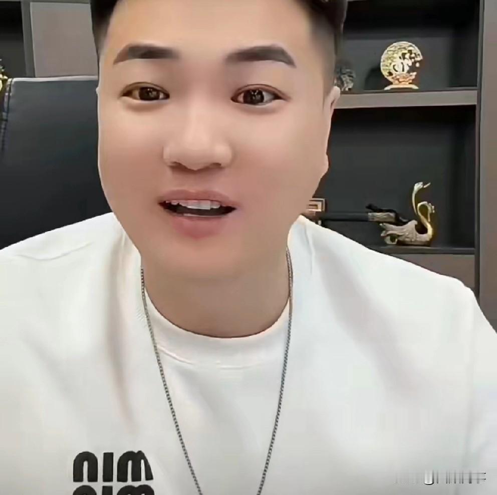 方丈调侃醋王资产都是起诉徒弟赔的，阿宇点评没毛病，关键徒弟赔的真挺多的，加一起都