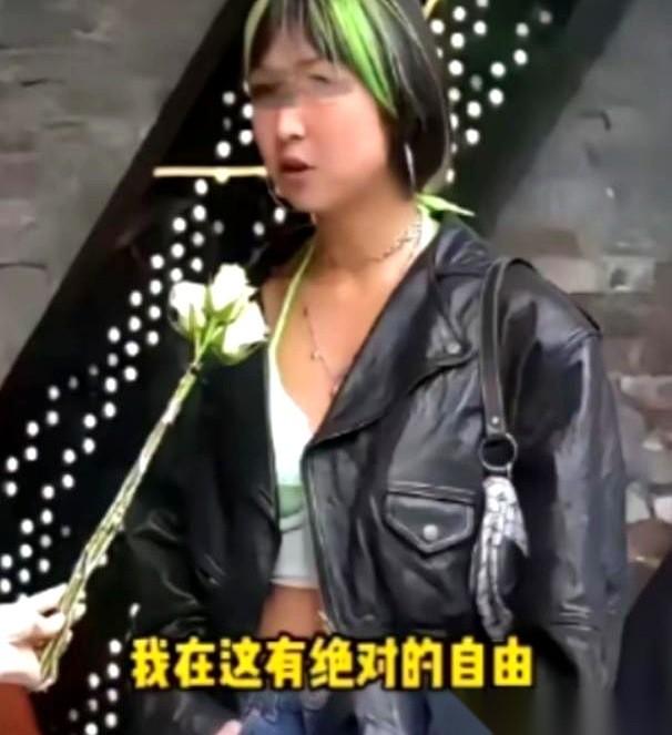 一个在英国留学的江西女孩，给自己定了个小目标：每个月，约会一个外国男生。结果半