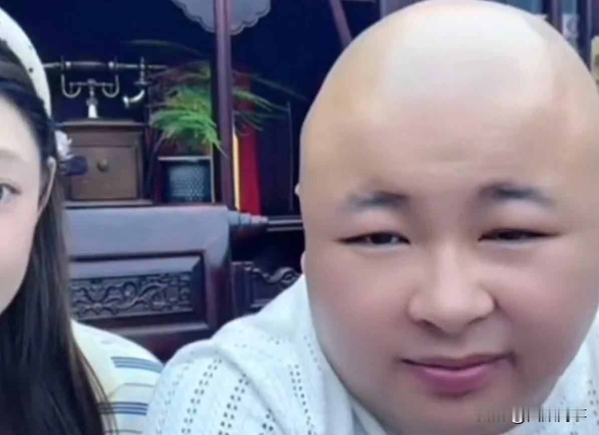 二驴免去老狗一百万欠款！老狗去“驴家大院”喝顿酒，二驴性