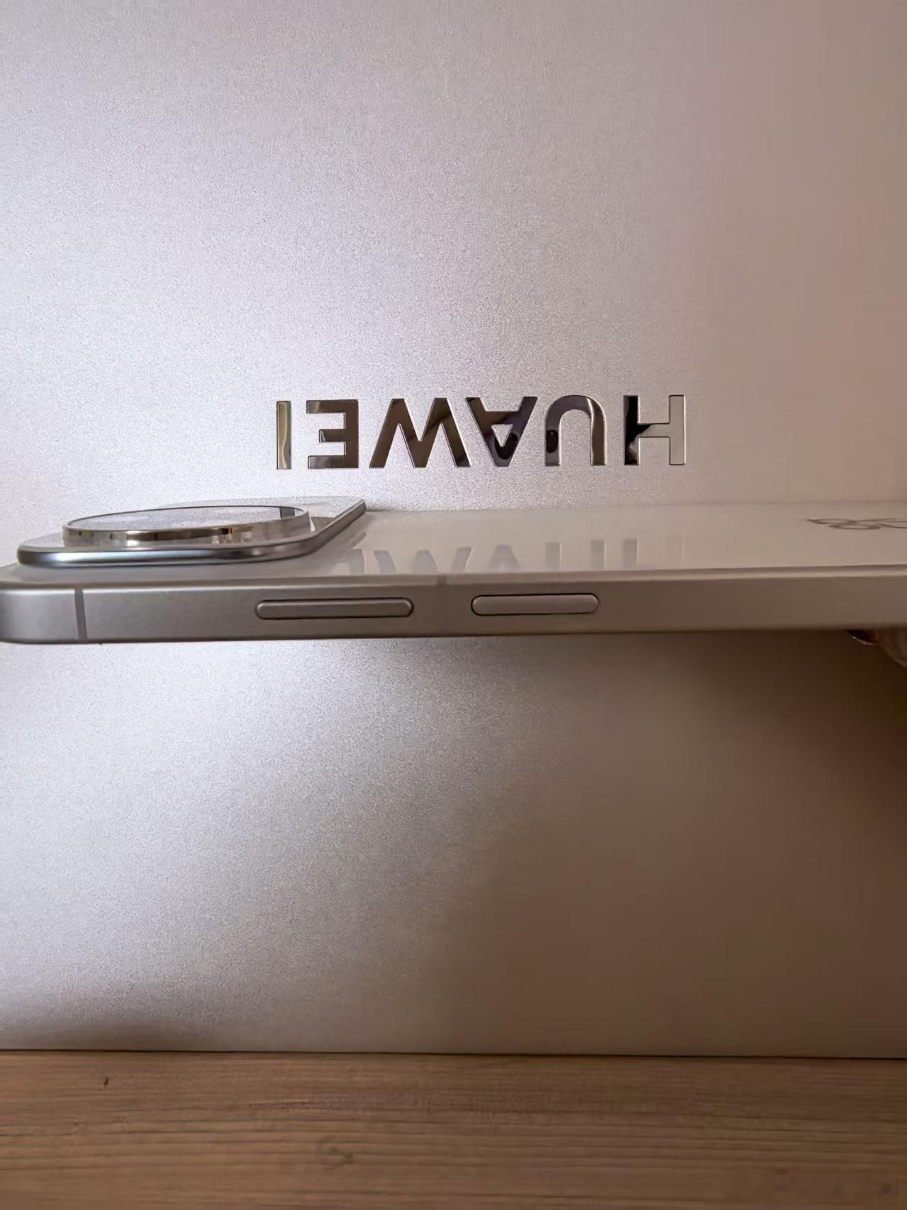 华为nova15Pro上手体验，前后双红枫真心不错，用起来也丝滑流畅，这个系