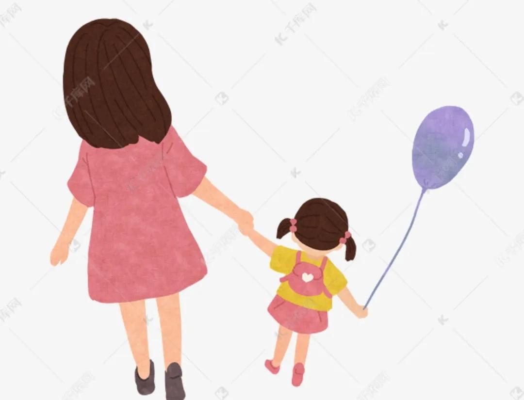 下楼乘电梯遇一对父女，孩子是一个刚学步的娃娃，爸爸送孩子进电梯，还要转身出去拿东