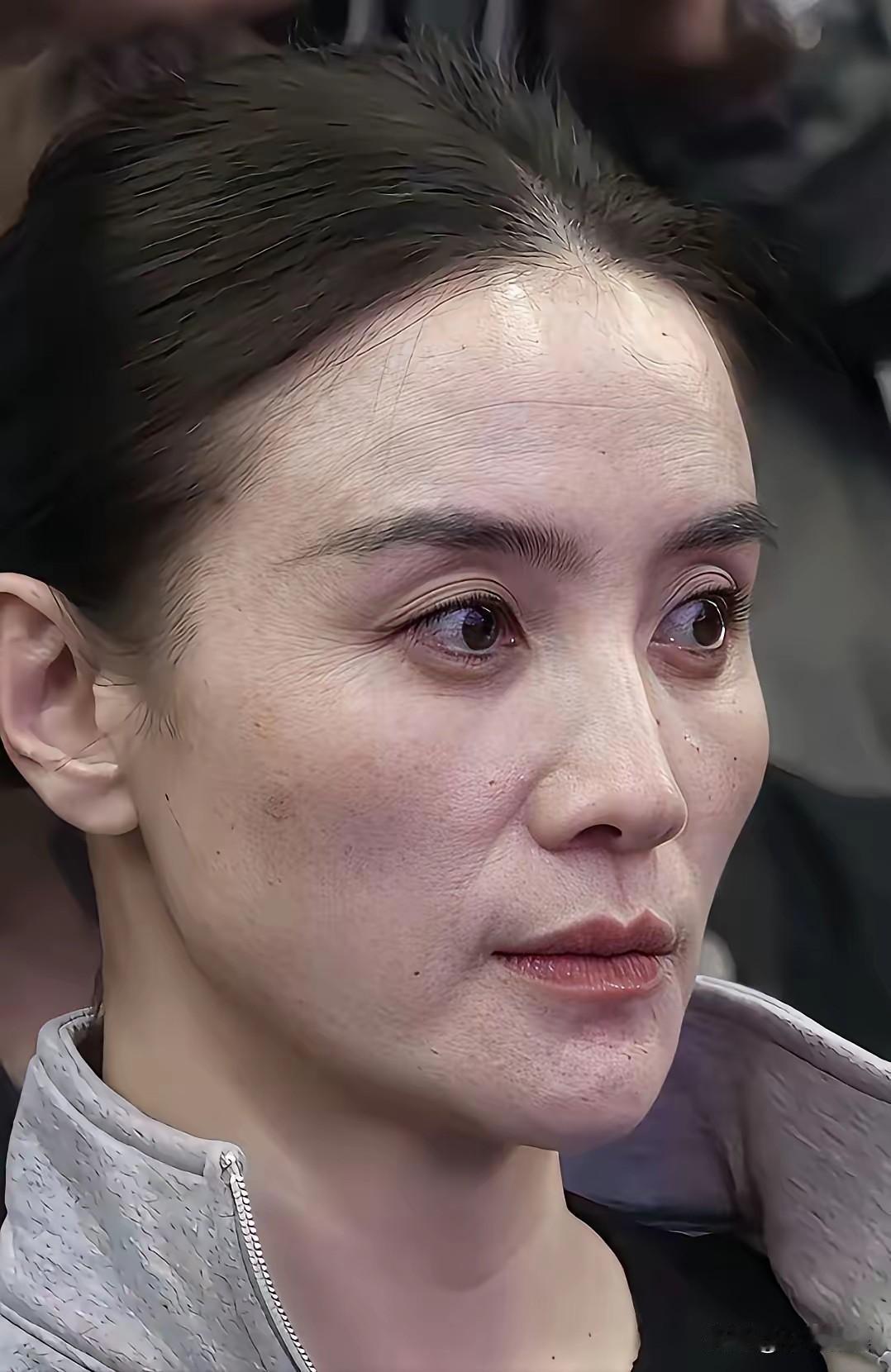 明星离开滤镜最怕的不是生图流出而且岁月留下太多痕但是骨子里的美这是谁也拿