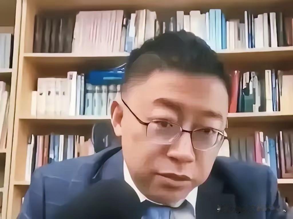 沈逸在讲座里抖了个旧事。那时他的导师收到了一份国际会议的邀请，会议不收会费，机