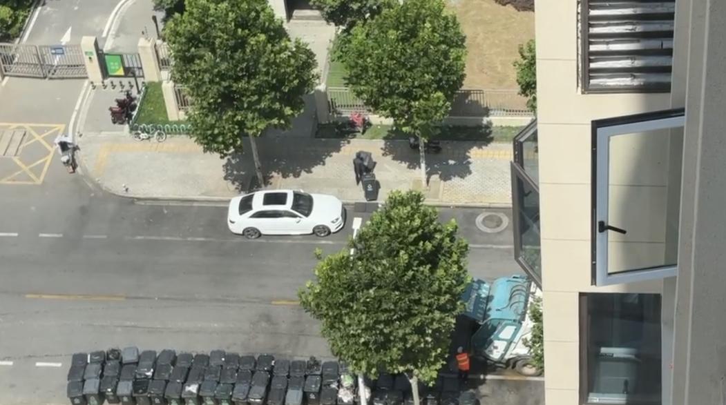 武汉城事！近日有网友反映：东西湖区的新城桃李郡小区的物业（西藏新城悦物业服务