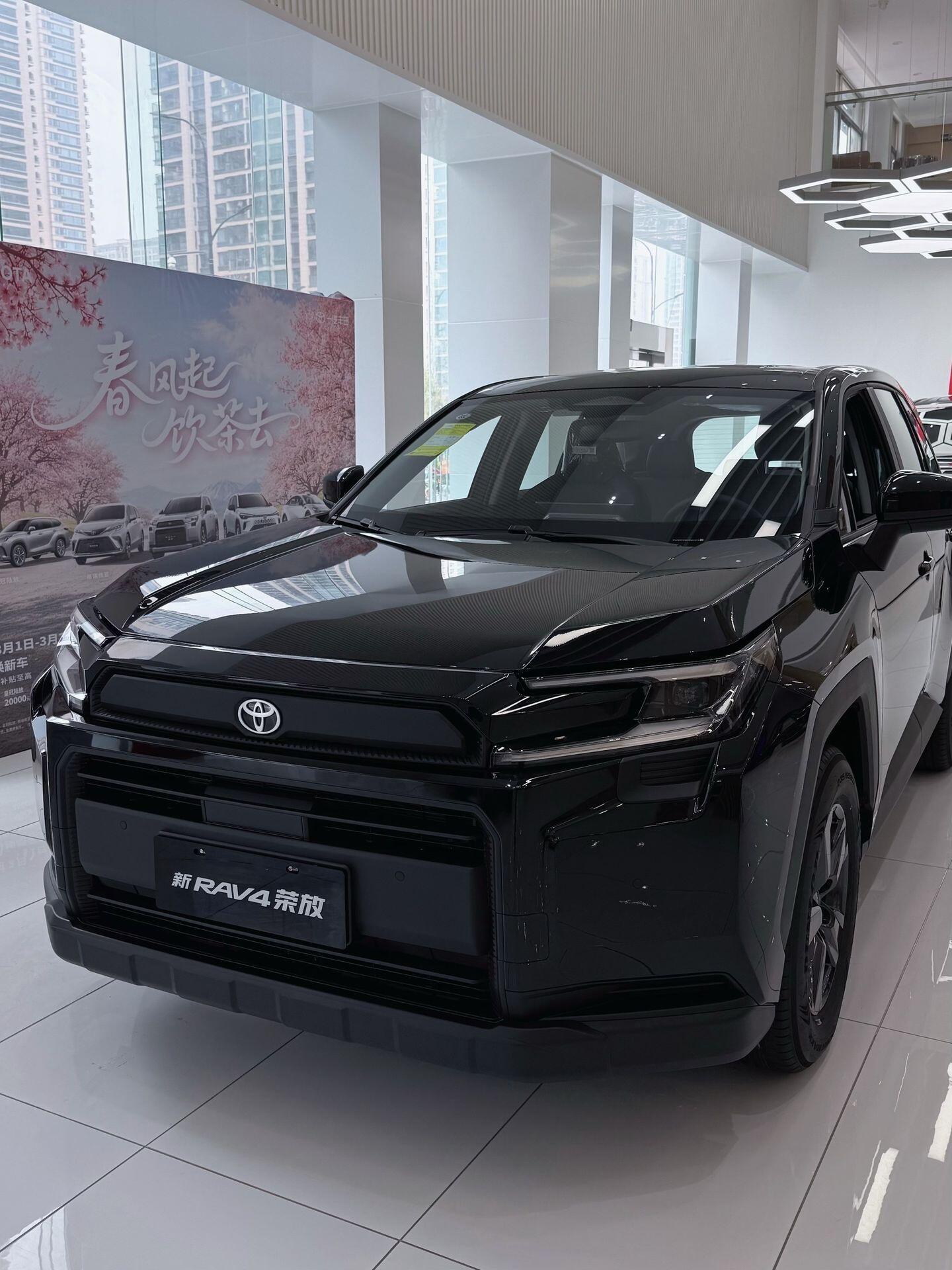 🚘丰田RAV4荣放✅优点🛡️“开不坏”的丰田品质：RAV4是全球公