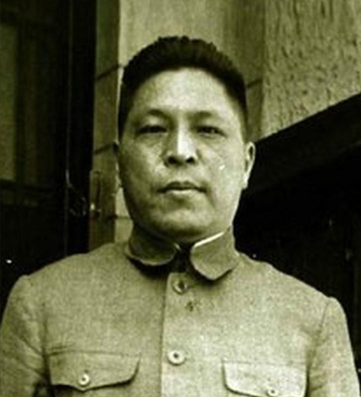 他是蒋介石“五虎上将”里最腐败的一个，贪赌嫖样样精通，1949年逃台后成了巨富，