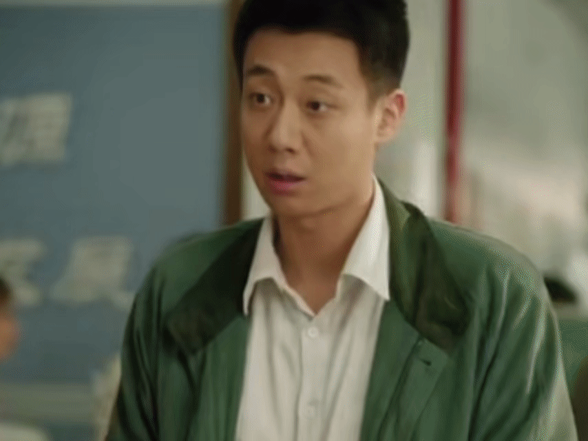 高翔小嘴叭叭方婉之拳头微硬高翔叭叭不停歇，真的太能说，方婉之全程忍耐，拳头硬了还