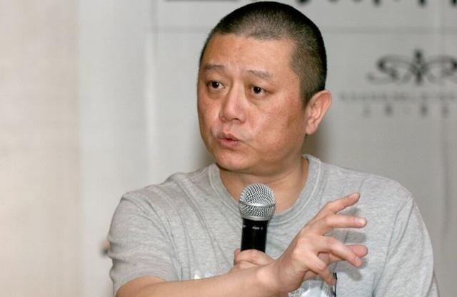 突然发现解放台湾省，王朔的思路太妙了！他曾说台湾不用打就能收，先宣布台湾海峡是战