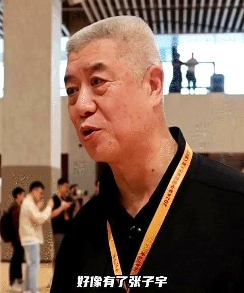 大徐是真敢说啊。她认为张子宇最大的问题是速度，他还表示我们的篮球人才非常多，但