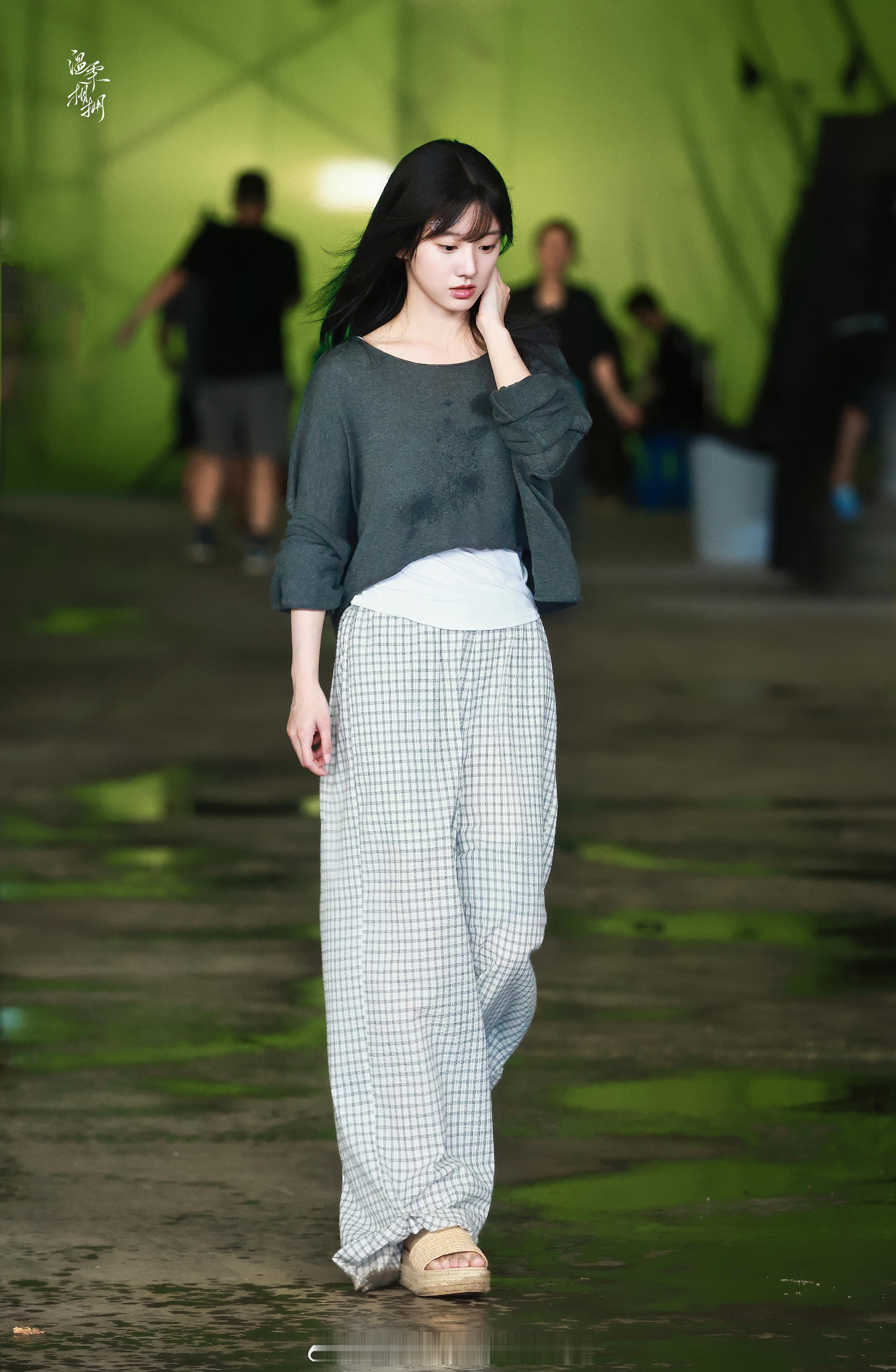 包上恩《炽夏》家居服造型路透，好漂亮！！​​​