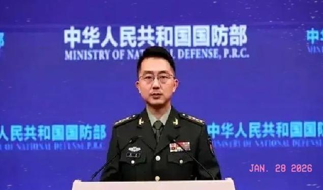 刷到一条消息，炸了！国防部直接把话挑明了，满18岁的男青年，必须兵役登记，不